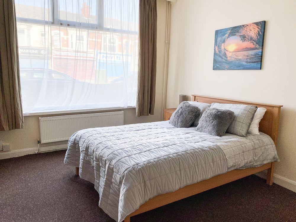 Grimsby Road 182 Room 1 1 bed in a house share £325 pcm (£75 pw)