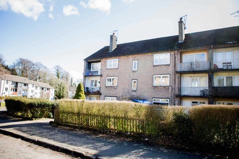 3f Fulton Crescent, Kilbarchan, Johnstone, PA10 2EB