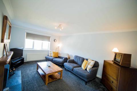 3f Fulton Crescent, Kilbarchan, Johnstone, PA10 2EB