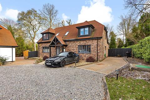 3 Chequer Close, Ifold, Billingshurst, RH14 0FZ