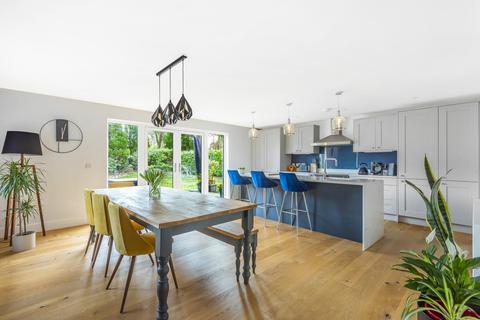 3 Chequer Close, Ifold, Billingshurst, RH14 0FZ