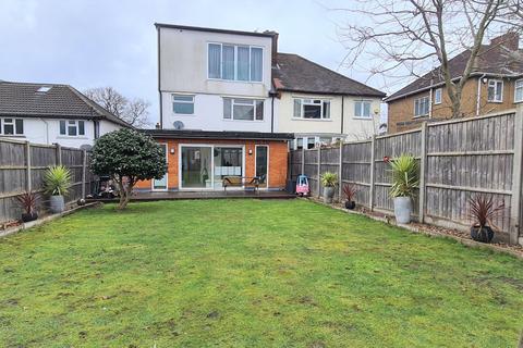 46 Cat Hill, Barnet, EN4 8HY