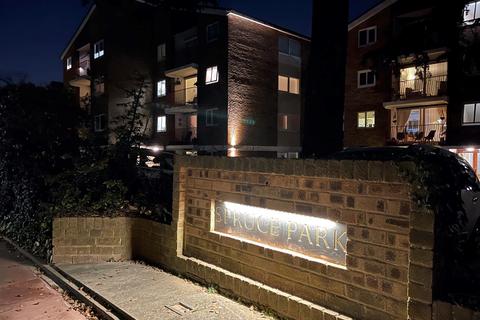 Flat 39, Spruce Park Cumberland Road, Bromley, BR2 0EH