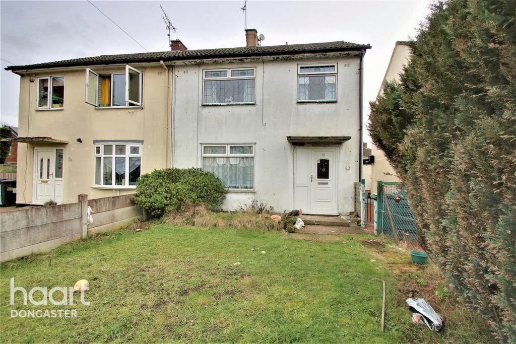 Kingsley Crescent, Armthorpe, Doncaster 3 bed semidetached house £70,000