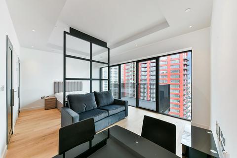 Studio to rent, Modena House, London City Island, London, E14