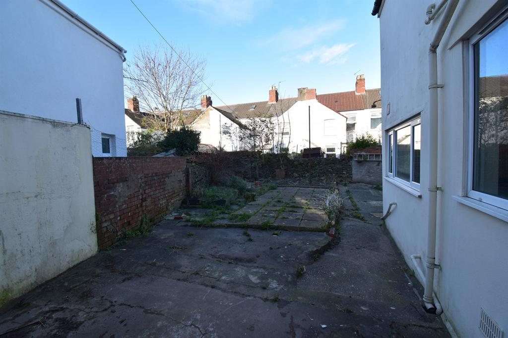 Rear courtyard