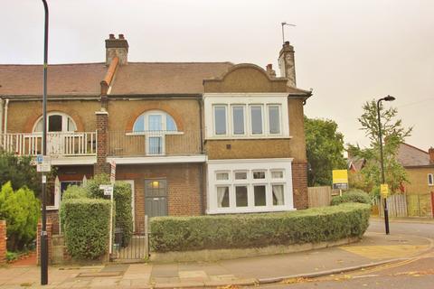 1 bedroom flat for sale, Eastfields Road, London, W3