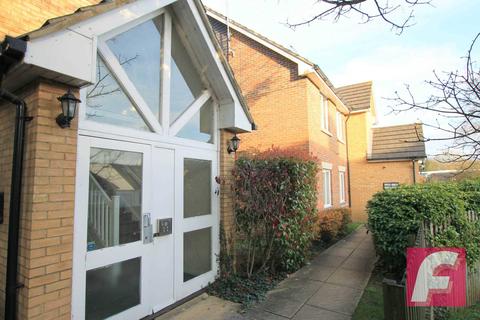58 Farthing Close, Watford, WD18 0BT