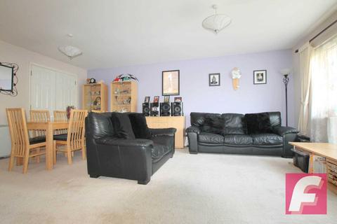 58 Farthing Close, Watford, WD18 0BT