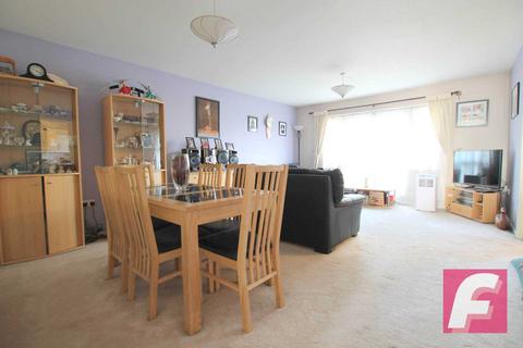 58 Farthing Close, Watford, WD18 0BT
