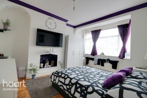 20 Eddy Close, Romford, RM7 9HS