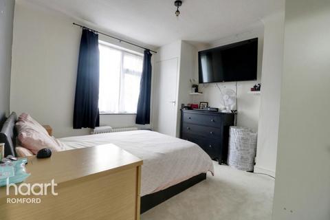 20 Eddy Close, Romford, RM7 9HS