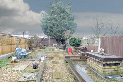 20 Eddy Close, Romford, RM7 9HS