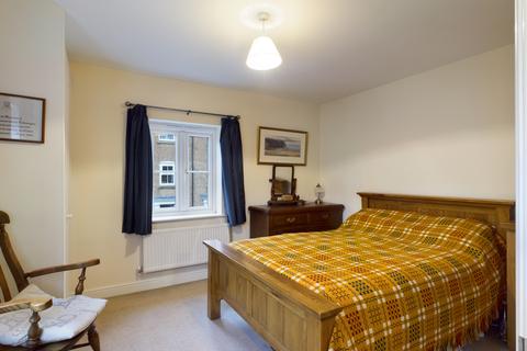 12 Bridgeside, Carnforth, LA5 9LF