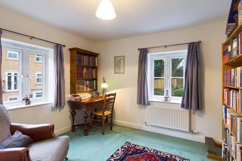 12 Bridgeside, Carnforth, LA5 9LF
