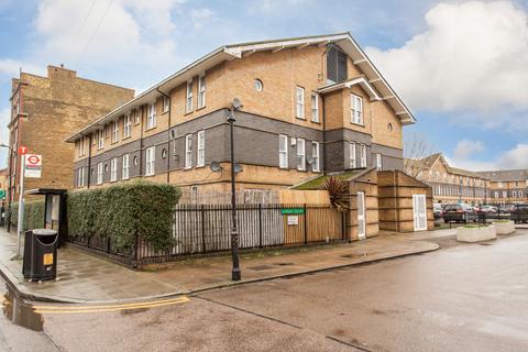 6 Leabank Square, London, E9 5LP