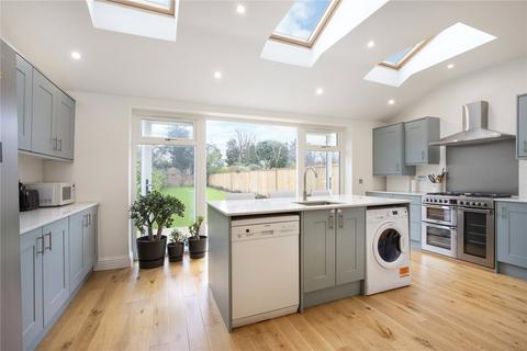 15 Taylor Avenue, Richmond, TW9 4EB