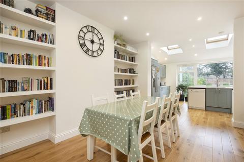 15 Taylor Avenue, Richmond, TW9 4EB