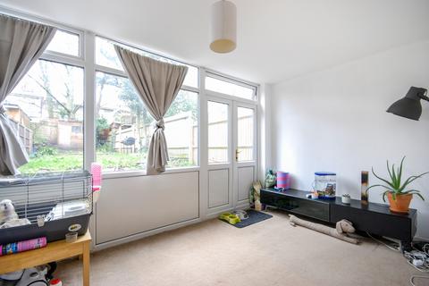 2 bedroom apartment to rent, Catherine Grove, London, SE10