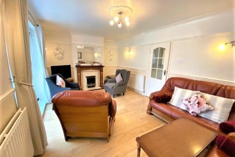 12 Wichnor Road, Solihull, B92 7PU