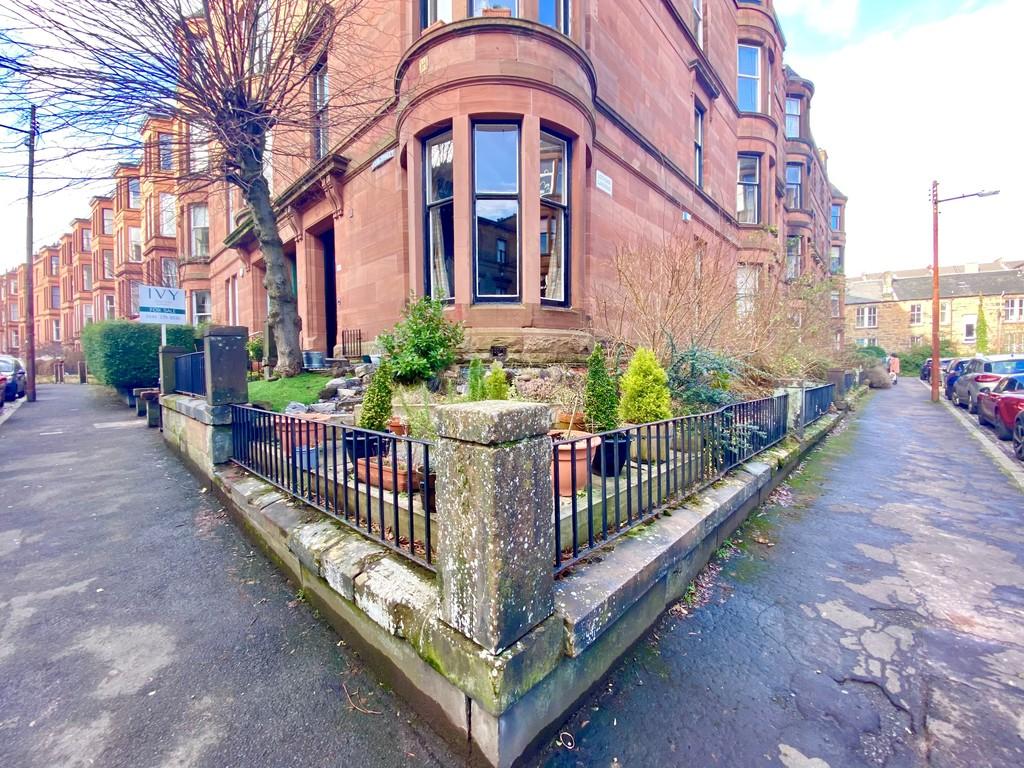 MAIN DOOR, 196 Wilton Street, North... 3 bed flat £399,000