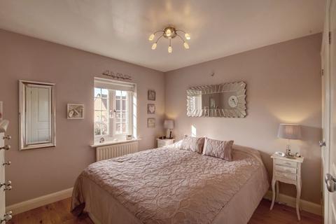 4 Joseph Perkins Close, Astwood Bank, Redditch, B96 6EQ