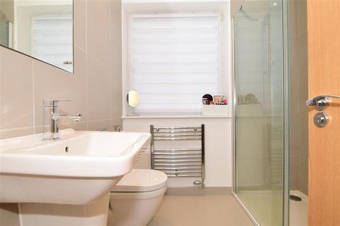 9 Berry Drive, Snodland, ME6 5FG