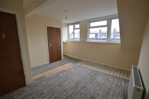 10 Arthington View, Leeds, LS10 2ND