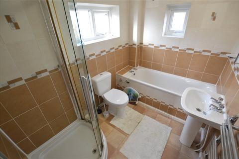 5 Sunbeam Place, Leeds, LS11 6BE