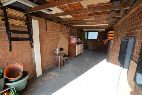 5 Sunbeam Place, Leeds, LS11 6BE