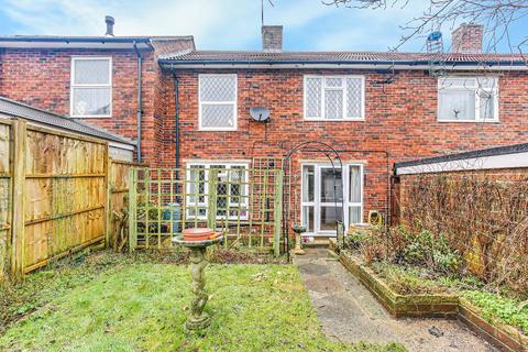 4 Woodview Close, South Croydon, CR2 9BD