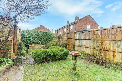4 Woodview Close, South Croydon, CR2 9BD
