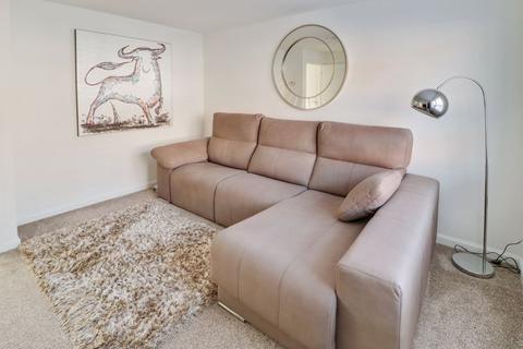 54 Petfield Drive, Anlaby, Hull, HU10 7ET