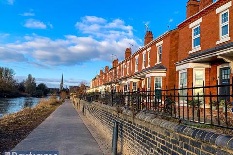 13 Diglis Avenue, Worcester, WR1 2NS