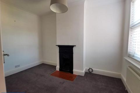 13 Diglis Avenue, Worcester, WR1 2NS