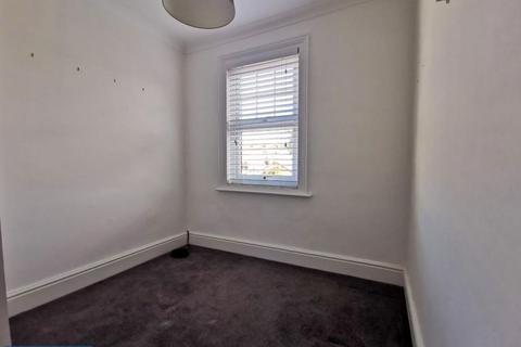 13 Diglis Avenue, Worcester, WR1 2NS