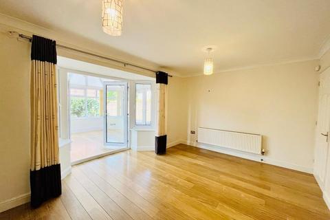 4 bedroom detached house to rent, Pendle Drive, Calderstones Park, Whalley, BB7 9JT