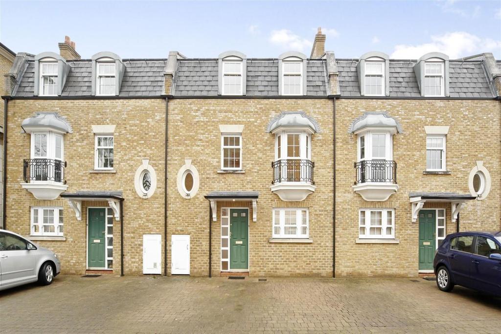 Belmont Mews, Wimbledon, London, SW19 3 bed terraced house £2,750 pcm