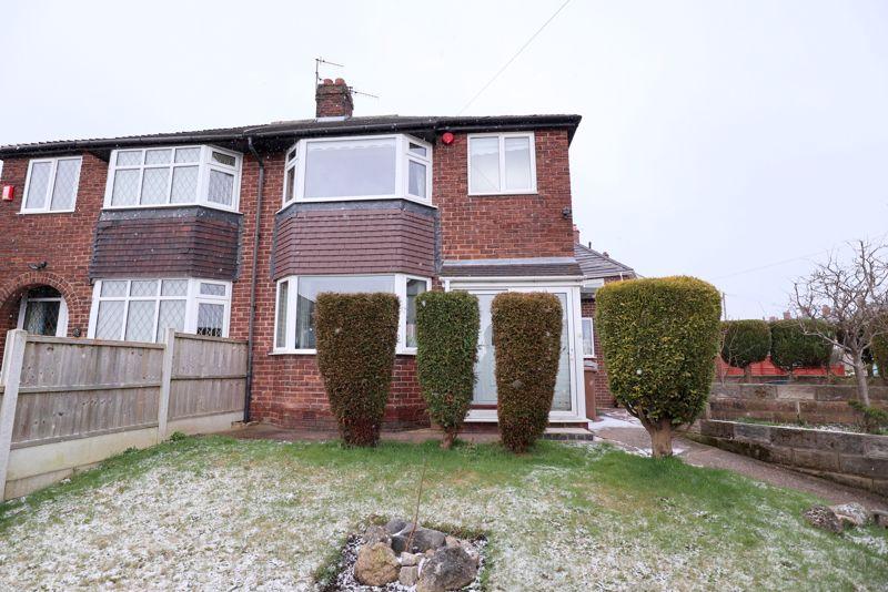 Central Drive, Blurton 3 bed semidetached house £135,000