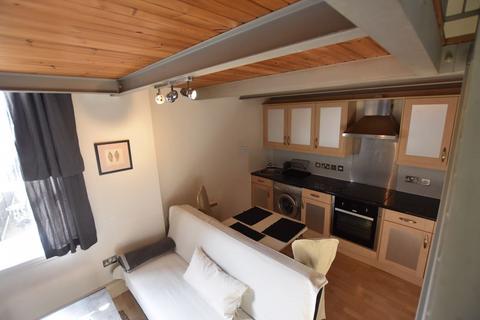 1 bedroom apartment to rent, Charles House Park Row NG1 6GR