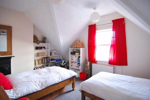 15 Sandhurst Road, Gloucester, GL1 2SE