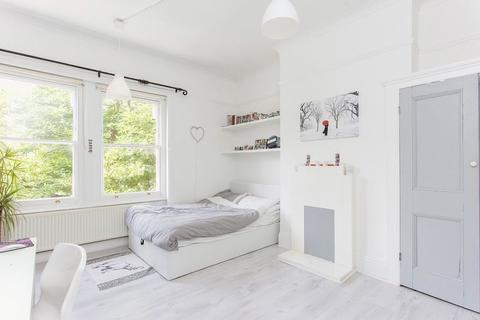 9 Tivoli Road, London, N8 8RE