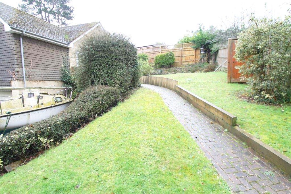 Brook Close, Cheltenham 4 bed detached house £499,950