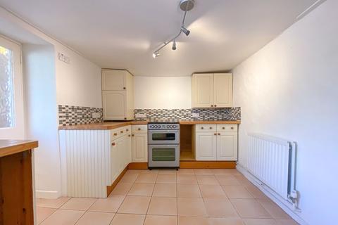 32 Queen Street, Tintinhull, Yeovil, BA22 8PQ
