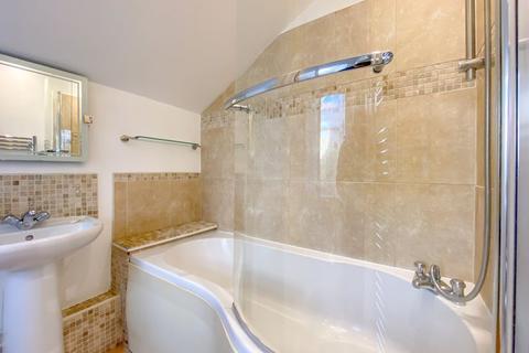 32 Queen Street, Tintinhull, Yeovil, BA22 8PQ