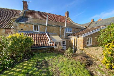 32 Queen Street, Tintinhull, Yeovil, BA22 8PQ