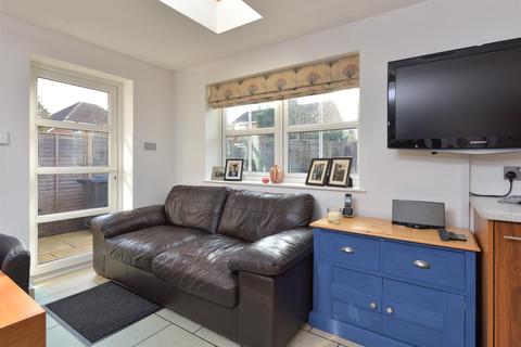 6 Weaver Avenue, Sutton Coldfield, B76 2BG