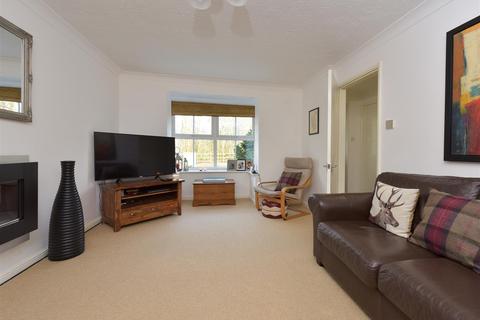 6 Weaver Avenue, Sutton Coldfield, B76 2BG