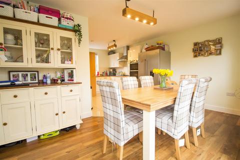 57 Anglia Way, Great Denham, Bedford, MK40 4SD