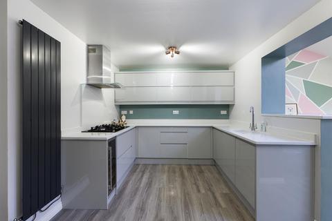 3 Bowes Gardens, Springwell, Gateshead, NE9 7NZ